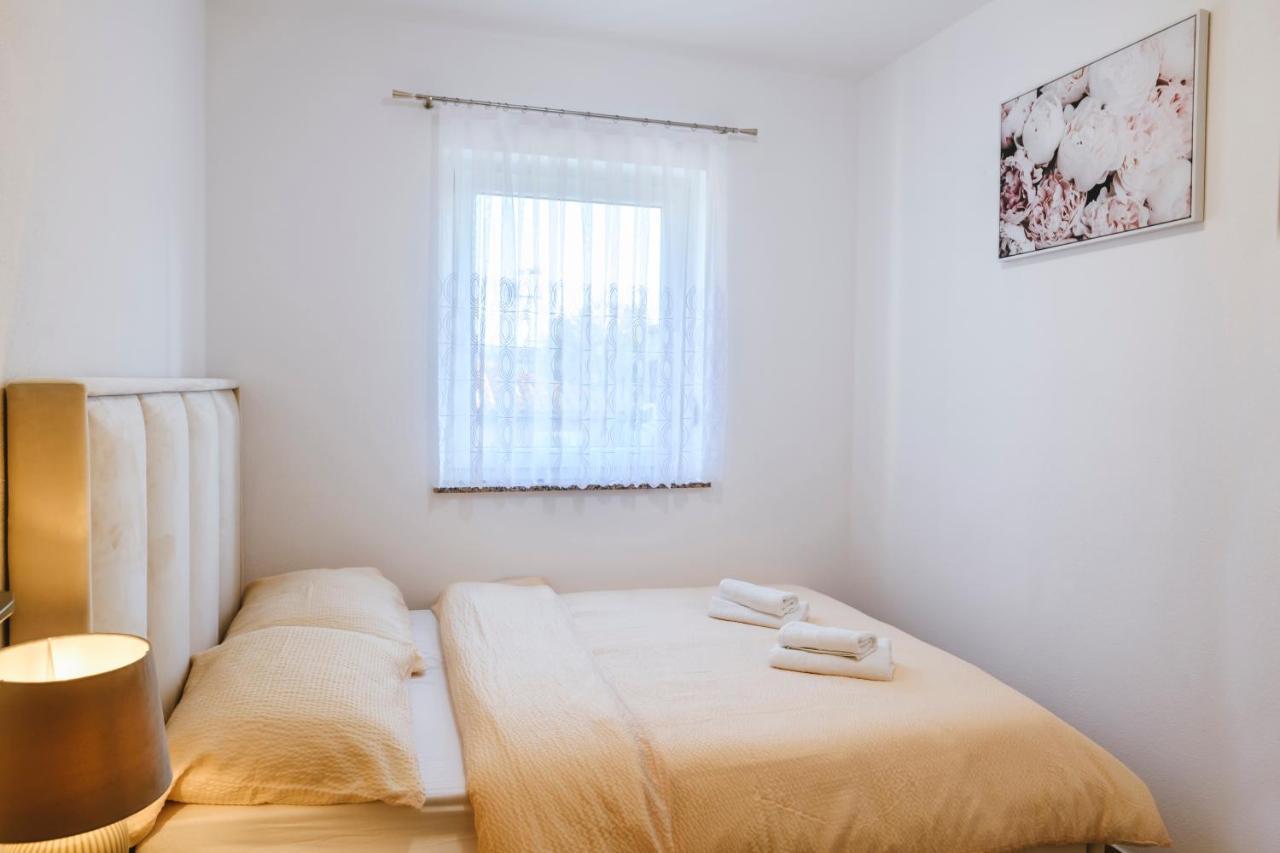 קופר Apartments Mirela מראה חיצוני תמונה